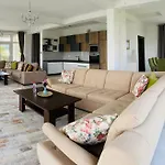 Al Qasr Luxury Vila Sarajevo