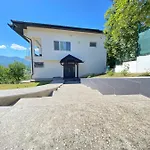 Al Qasr Luxury Vila *