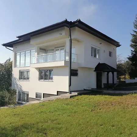 别墅 Al Qasr Luxury