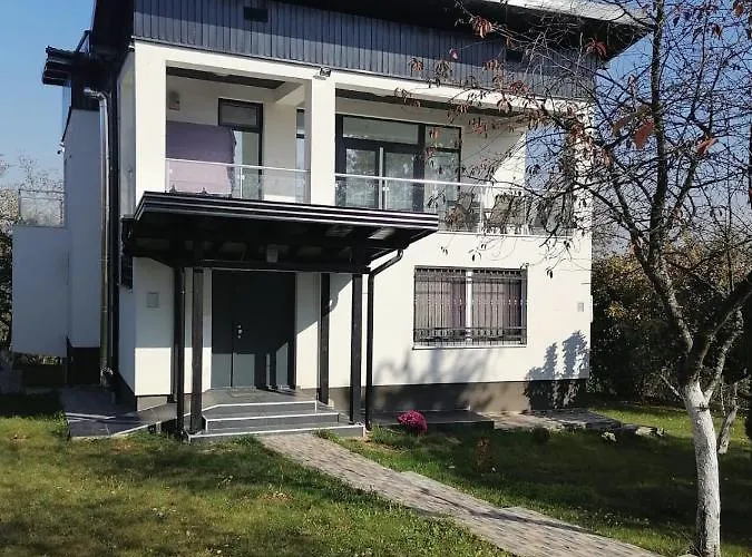 别墅 Al Qasr Luxury 塞拉耶佛