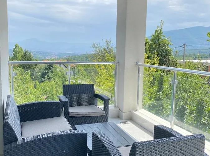 别墅 Al Qasr Luxury *