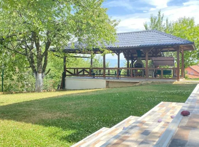 别墅 Al Qasr Luxury 塞拉耶佛