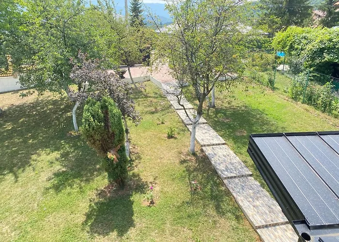 Al Qasr Luxury 别墅