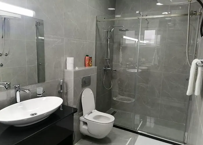 Al Qasr Luxury 别墅